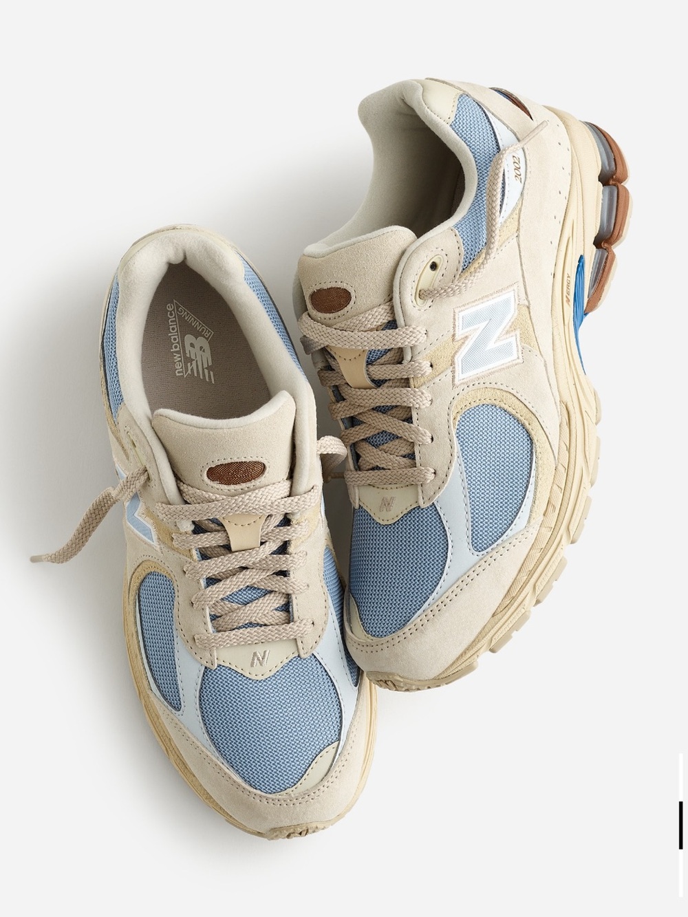 New in Box New Balance Unisex 2002R Sneakers